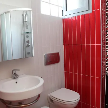 فندق مبيت وإفطار Kallisti 3*